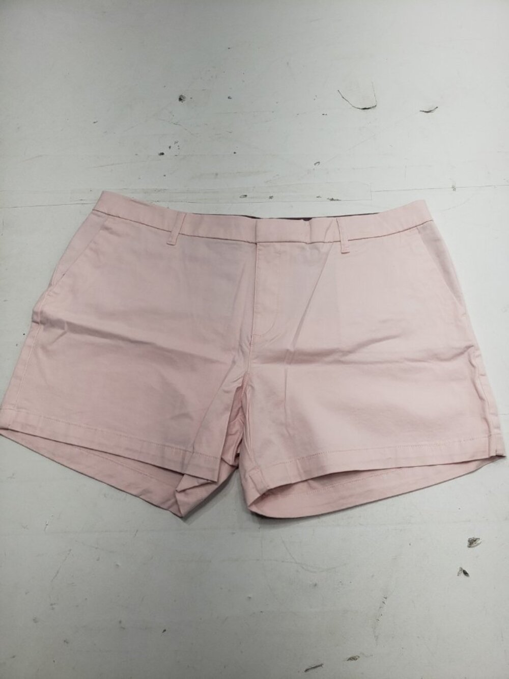 Tommy Hilfiger Women’s Pink Chino Shorts Size 16 Flat Front Casual Cotton